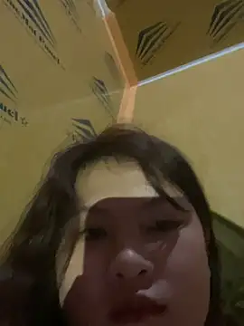 _Lucky-y stripchat live cam model