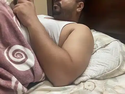 coolboyjamun stripchat live cam model