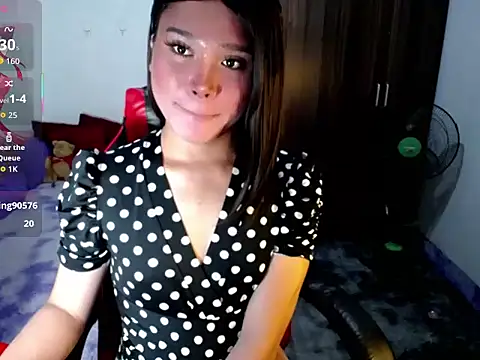 sofiathe1st stripchat live cam model