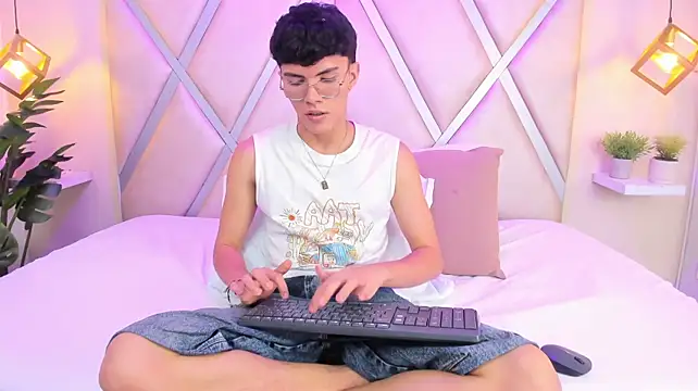 ErickDelRio stripchat live cam model