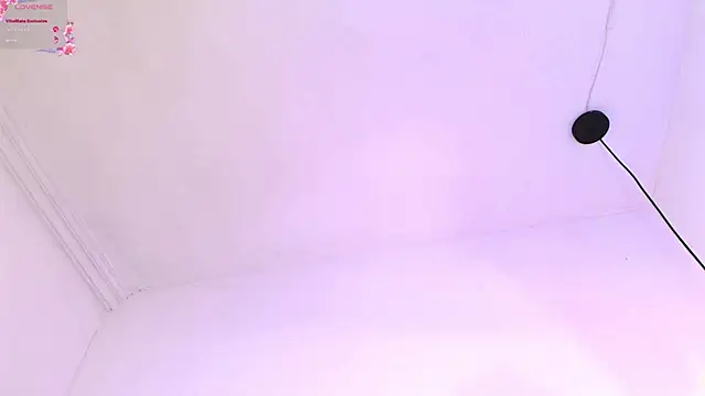EmmaBecket01 stripchat live cam model
