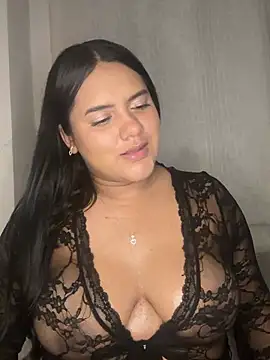 violetaluxe stripchat live cam model