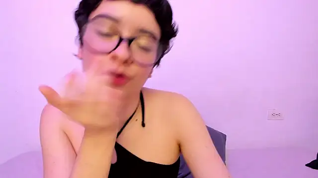 Diotima_ stripchat live cam model