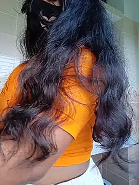 Nodi- stripchat live cam model