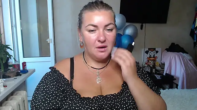 NikaSkylink stripchat live cam model