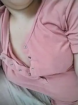 yakayin stripchat live cam model
