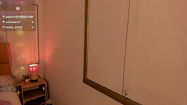 EmaLittle stripchat live cam model