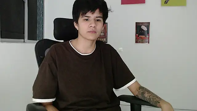 Dha_lia0 stripchat live cam model