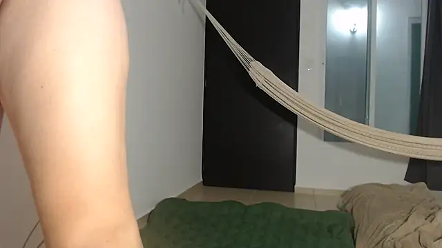 HellenLatin stripchat live cam model