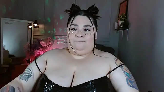tiffany_laurens stripchat live cam model