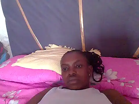 awino001 stripchat live cam model