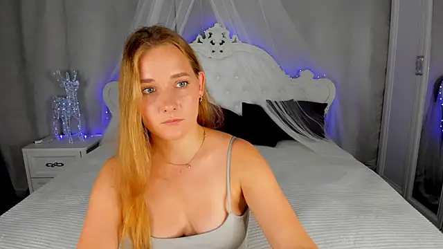 AlinaVice stripchat live cam model