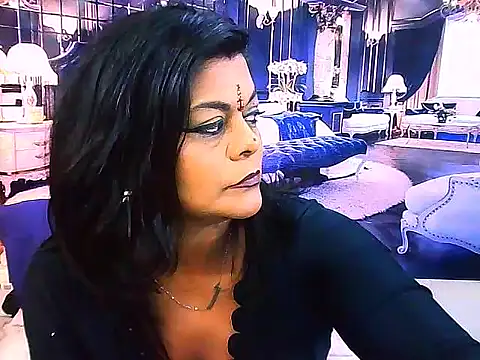 indianCherryPie stripchat live cam model