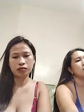 PINAYSQUIRTPUSSYHOLE stripchat live cam model