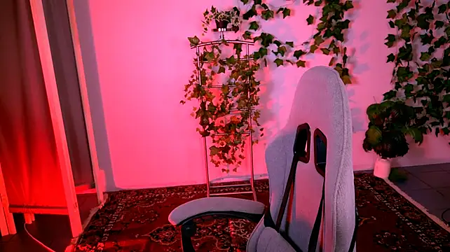 AliceCUNTach stripchat live cam model