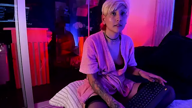 DannyRoudX stripchat live cam model