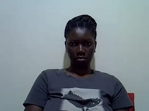 Sweet-Lynn stripchat live cam model