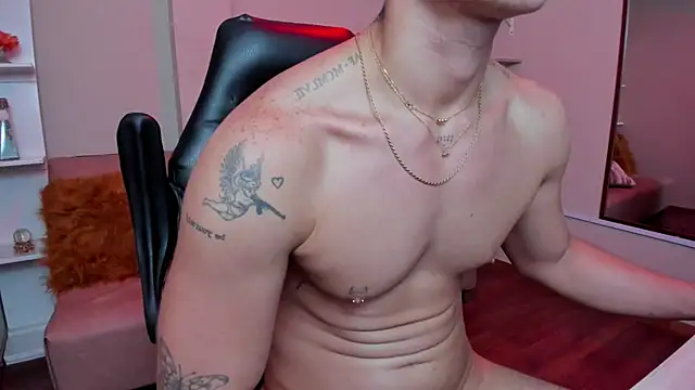 _Juan023_ stripchat live cam model