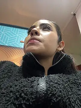 Madisson_Thompson_ stripchat live cam model