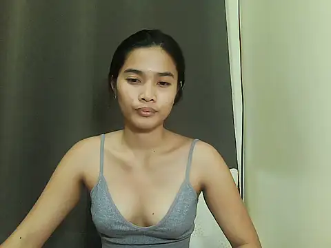 TypicalMorena stripchat live cam model