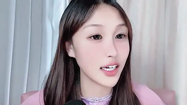 xiaolaopo8 stripchat live cam model