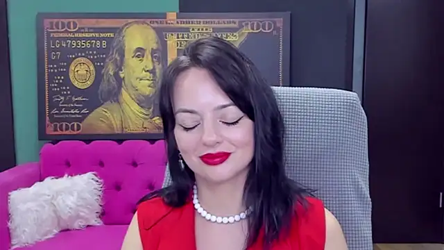 BellaRowan stripchat live cam model