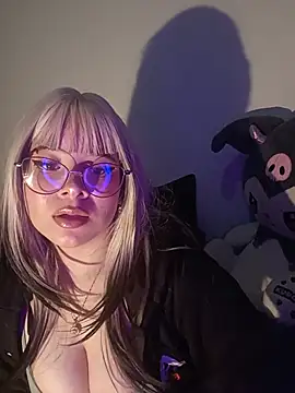Melodii-22 stripchat live cam model