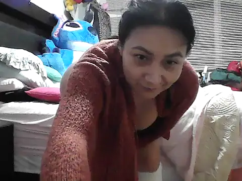 AnaisColly1 stripchat live cam model