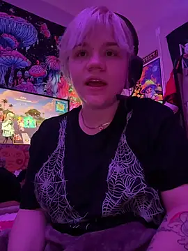 Cutiepiespanks stripchat live cam model