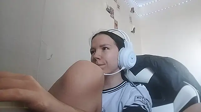 TommyeRodeen stripchat live cam model