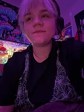 Cutiepiespanks stripchat live cam model