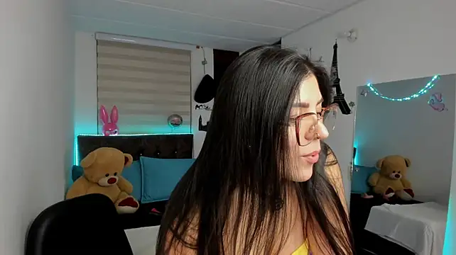 Luxxur69 stripchat live cam model