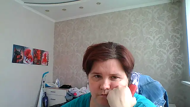 IdaDavis stripchat live cam model