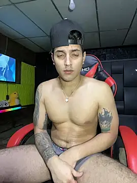AlessandroAGT stripchat live cam model