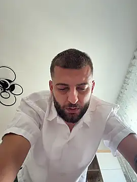 Pablo_Hornyguy95 stripchat live cam model