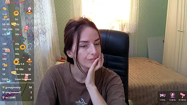xx_adrihanna_xx stripchat live cam model