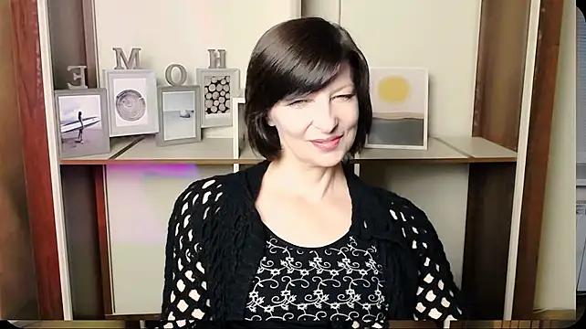 _AngeliaFlow_ stripchat live cam model