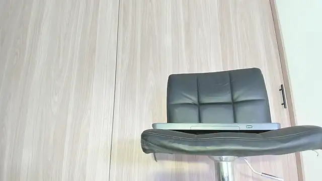 Jaddyy__ stripchat live cam model