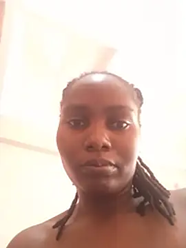 Rilaveta stripchat live cam model