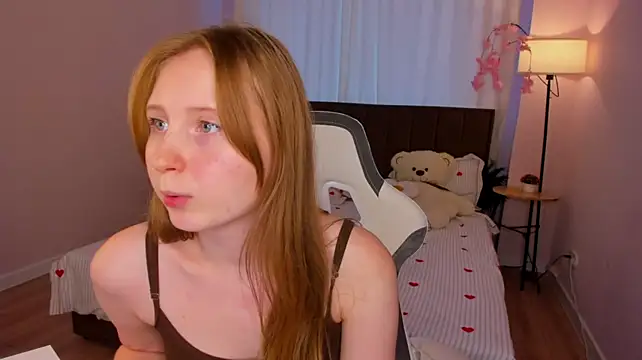 LiliTiny stripchat live cam model