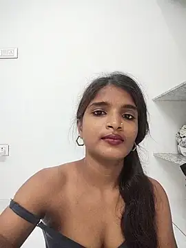 Honey-000 stripchat live cam model