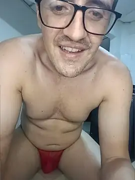 WildMatthew stripchat live cam model