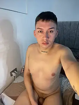 leo_nico2036 stripchat live cam model