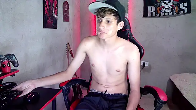 flaquito_junior stripchat live cam model