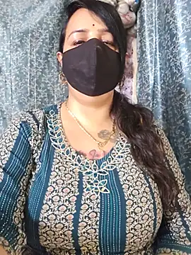 cute-tanvi stripchat live cam model