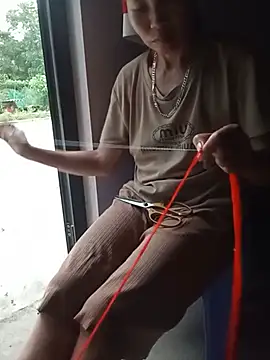 30yearr stripchat live cam model
