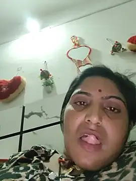 Radha_bhabi stripchat live cam model