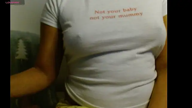 NovahPerotti stripchat live cam model