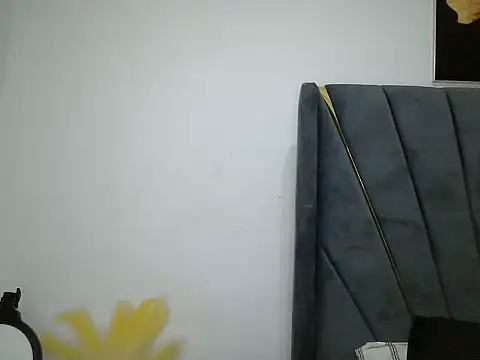 Queenb_2 stripchat live cam model