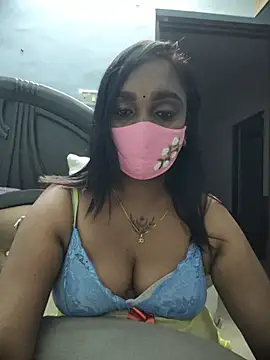 Shalini8687 stripchat live cam model